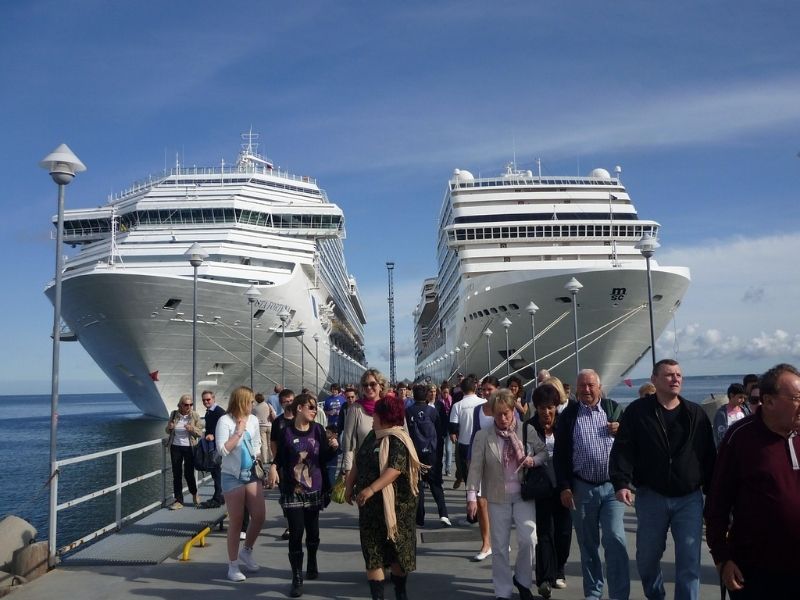 Premium cruise lines 2